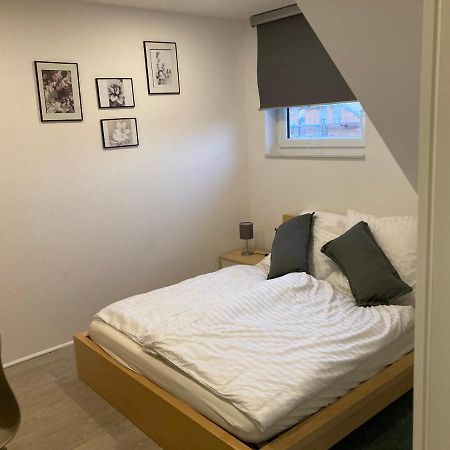 Gaeste Und Messezimmer Adelheidsdorf Exterior foto